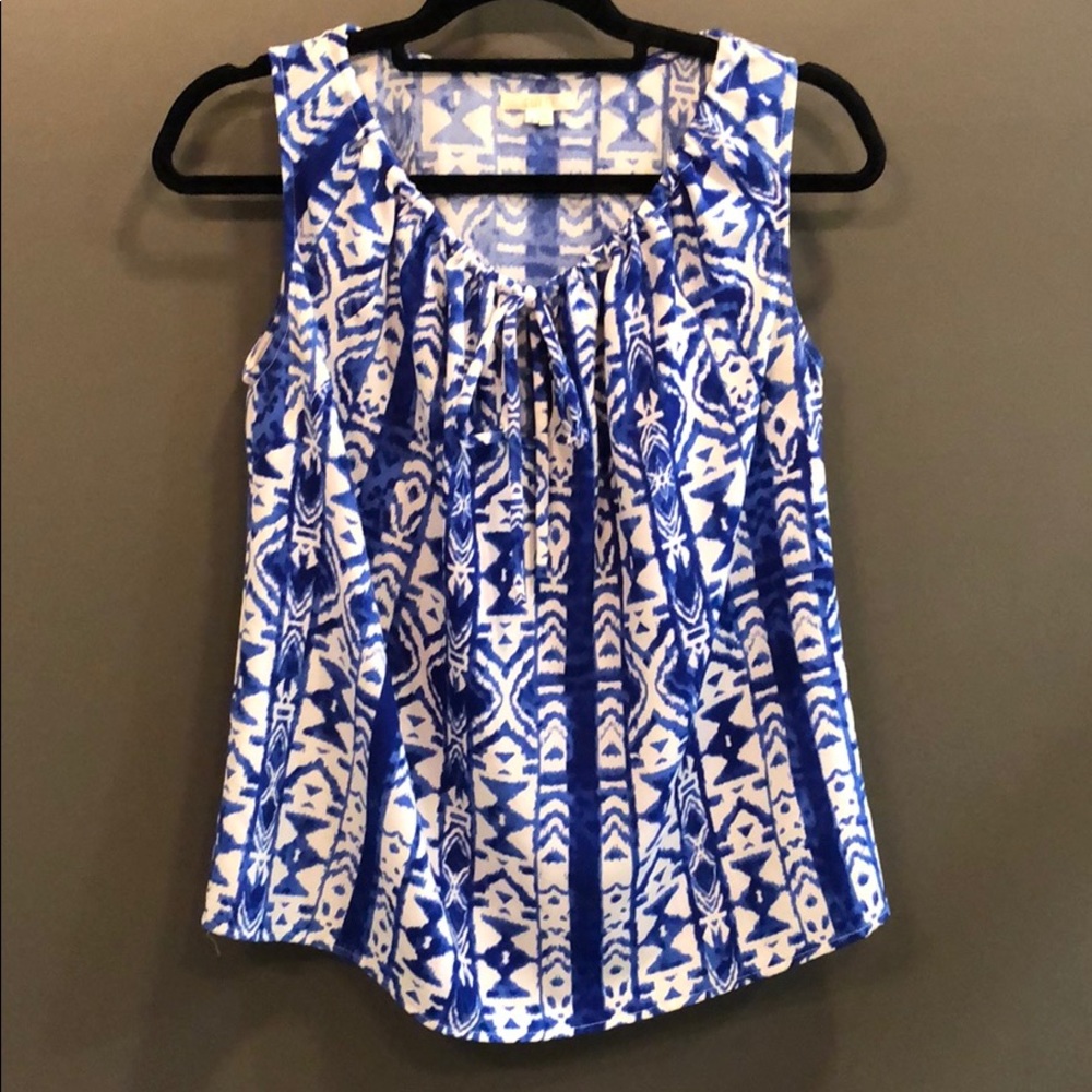 Tulle blue and white sleeveless blouse
